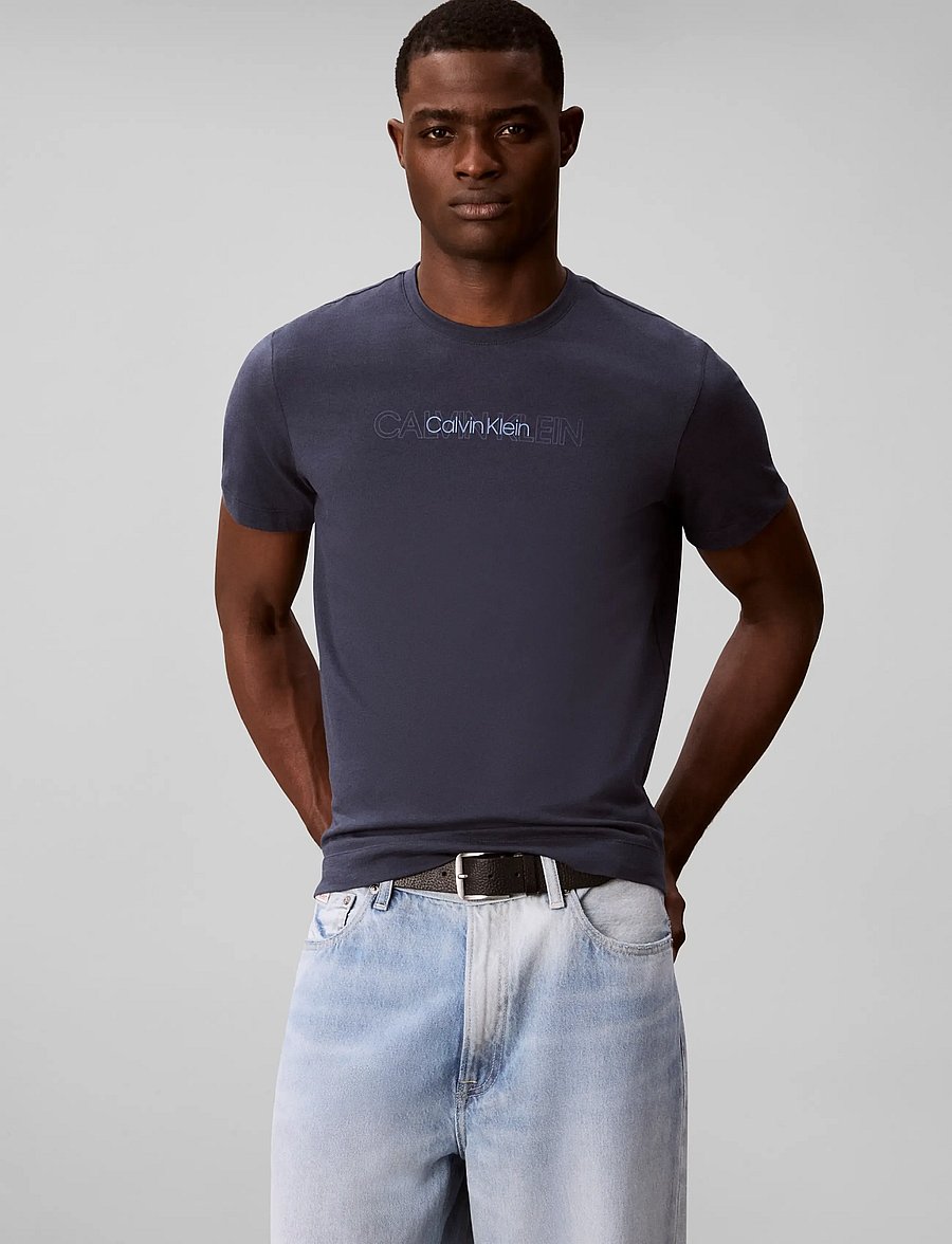 Calvin Klein - SS 30 EU REPEAT STND LOGO GRAPHI - lühikeste varrukatega t-särgid - blue nights - 3
