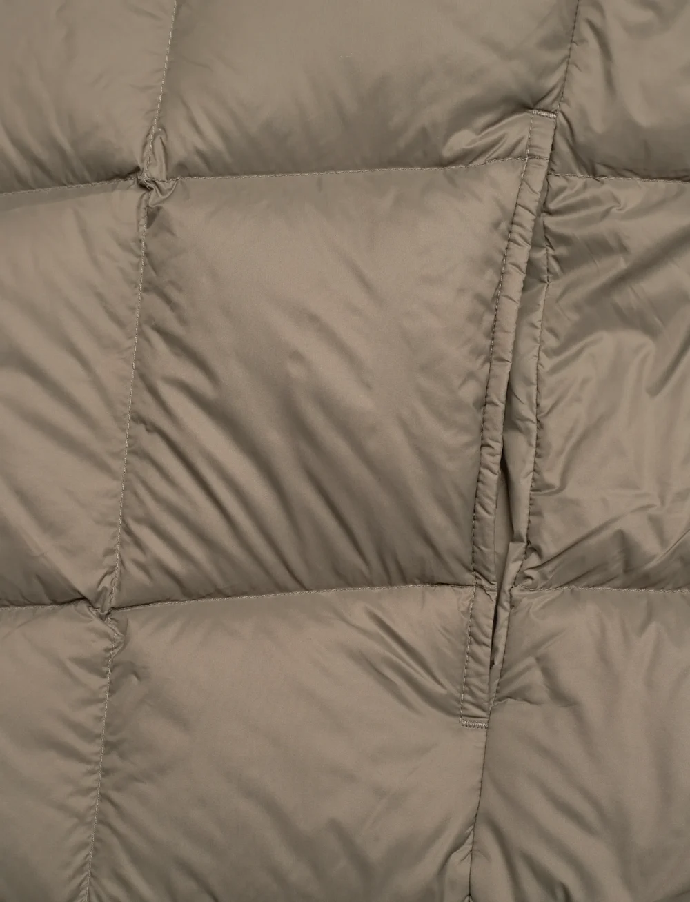 Calvin Klein - SVLSS NYLON QUILTED PUFFER VEST - veste - bungee cord - 4