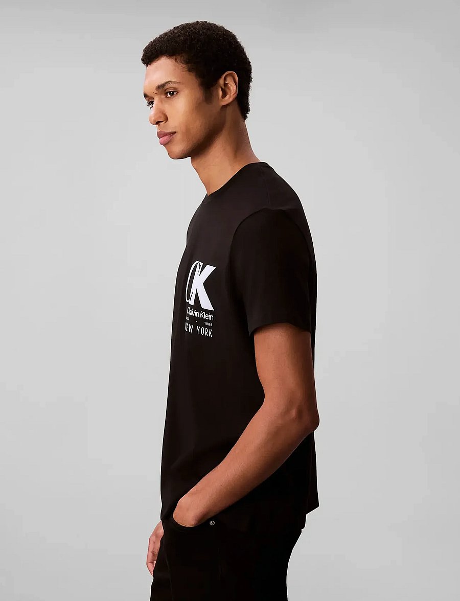 Calvin Klein - SS 20S EU CK OVERLAP GRAPHIC TEE - lühikeste varrukatega t-särgid - black - 5