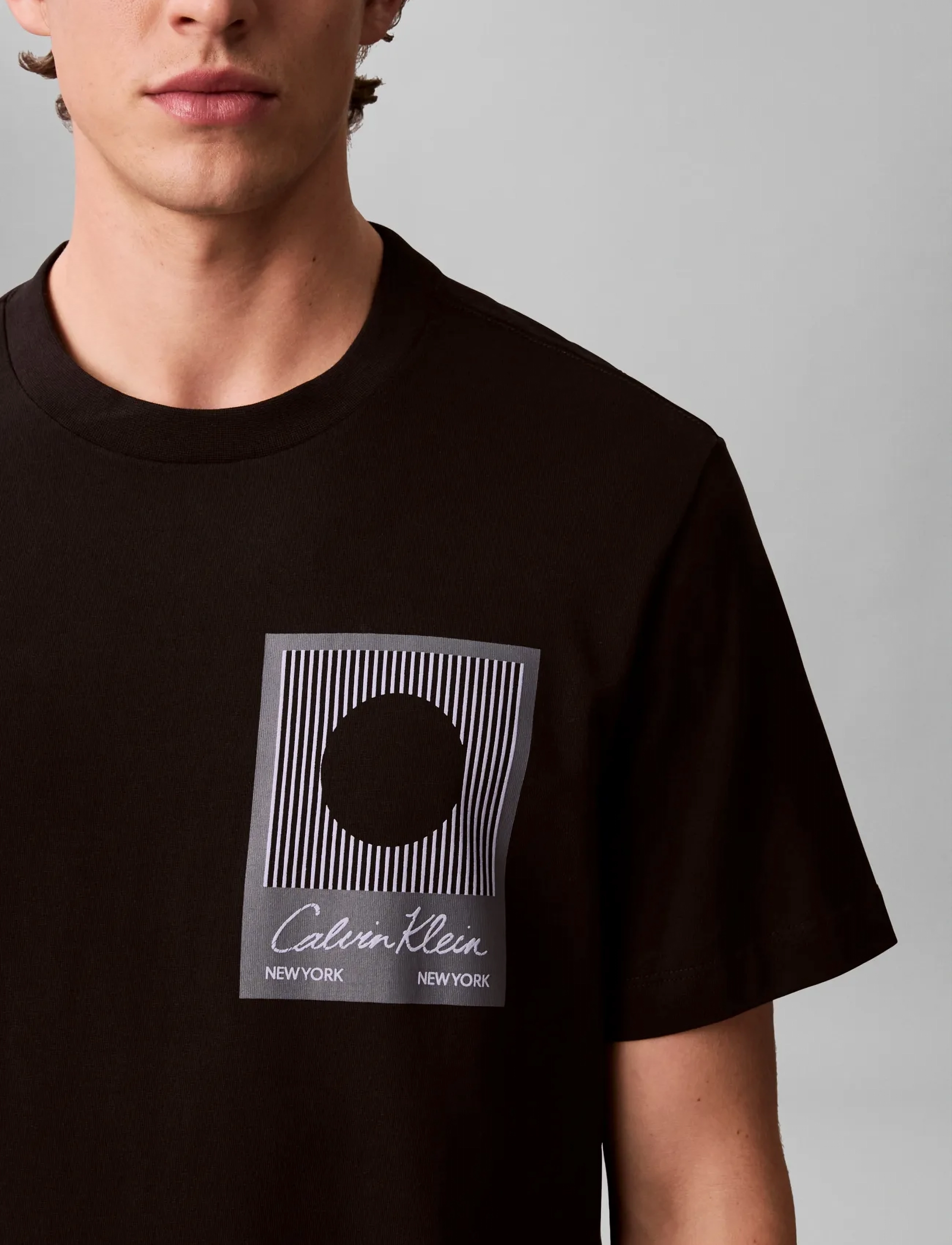 Calvin Klein - SS 20S CALVIN KLEIN MATCHES GRAP - short-sleeved t-shirts - black - 3