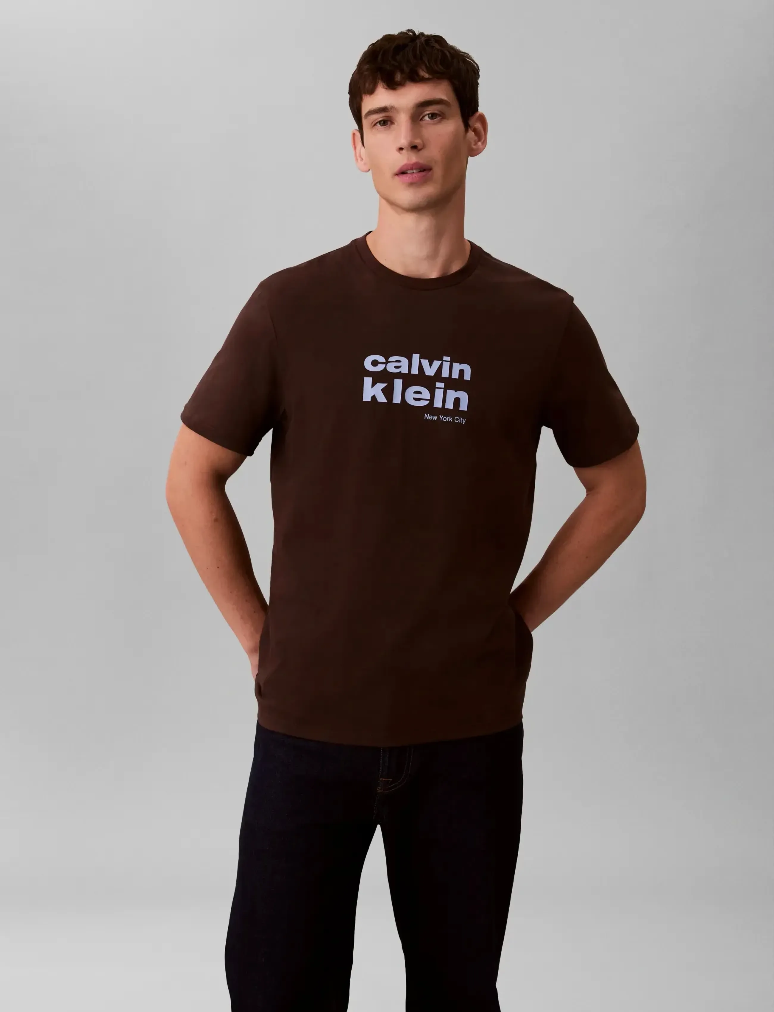 Calvin Klein - SS 30S WHSL CKJ JERSEY GRAPHIC T - korte mouwen - rich brown - 4