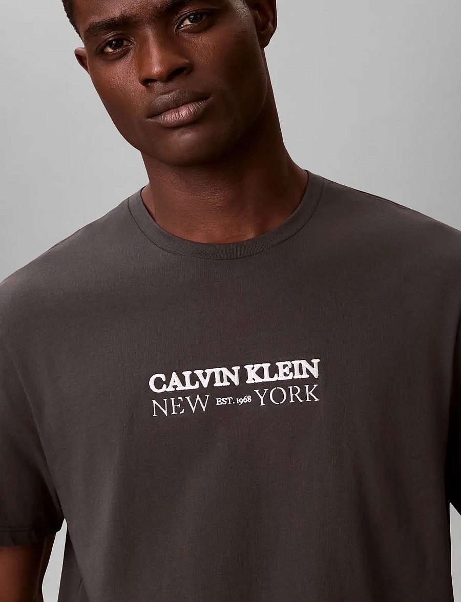 Calvin Klein - SS 20S WHSL SP CKLEIN NY GRAPHIC - kurzärmelige t-shirts - pirate black - 4