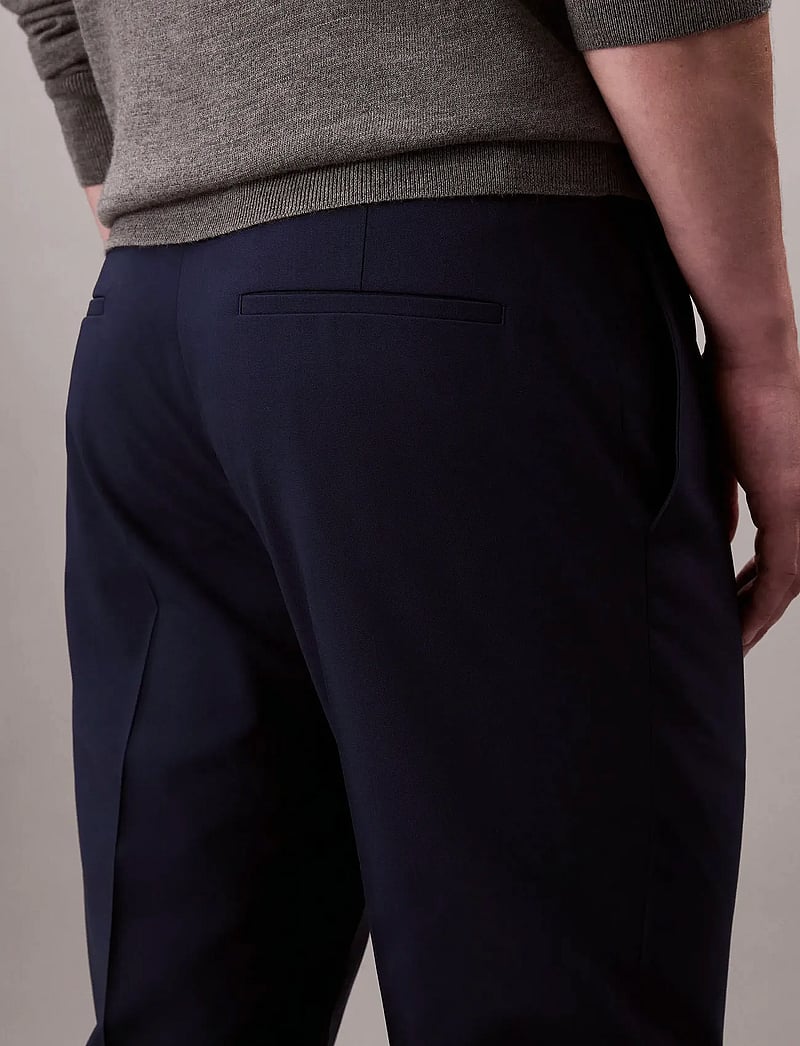 Calvin Klein - ITALIAN WOOL BLEND SLIM TROUSER - Ülikonnapüksid - ink - 5