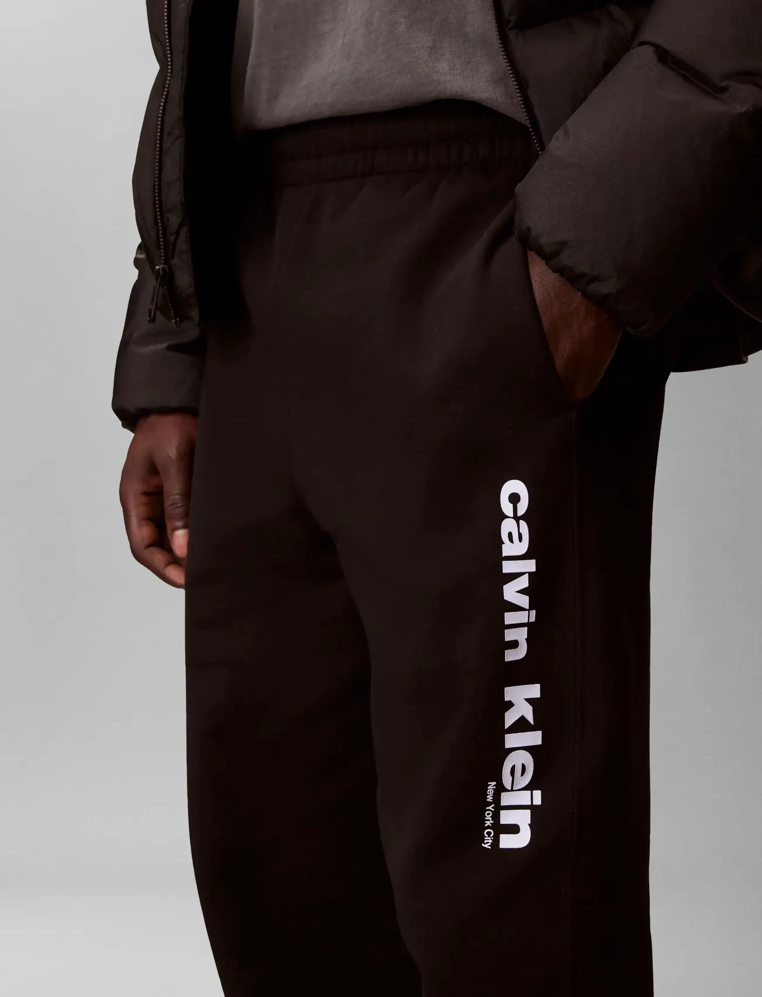 Calvin Klein - RETRO GRAPHIC JOGGER - sports pants - black - 3