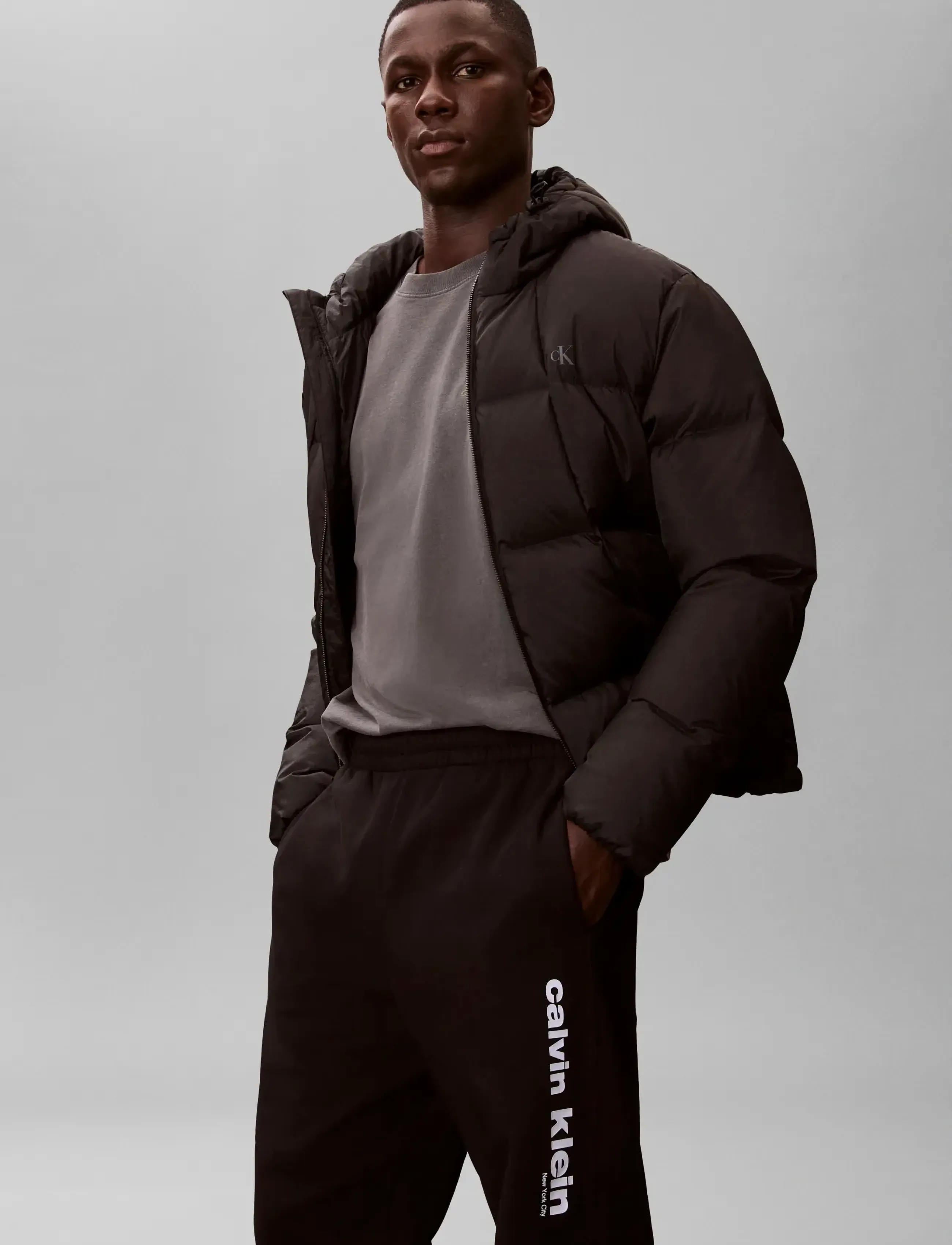 Calvin Klein - RETRO GRAPHIC JOGGER - sports pants - black - 4