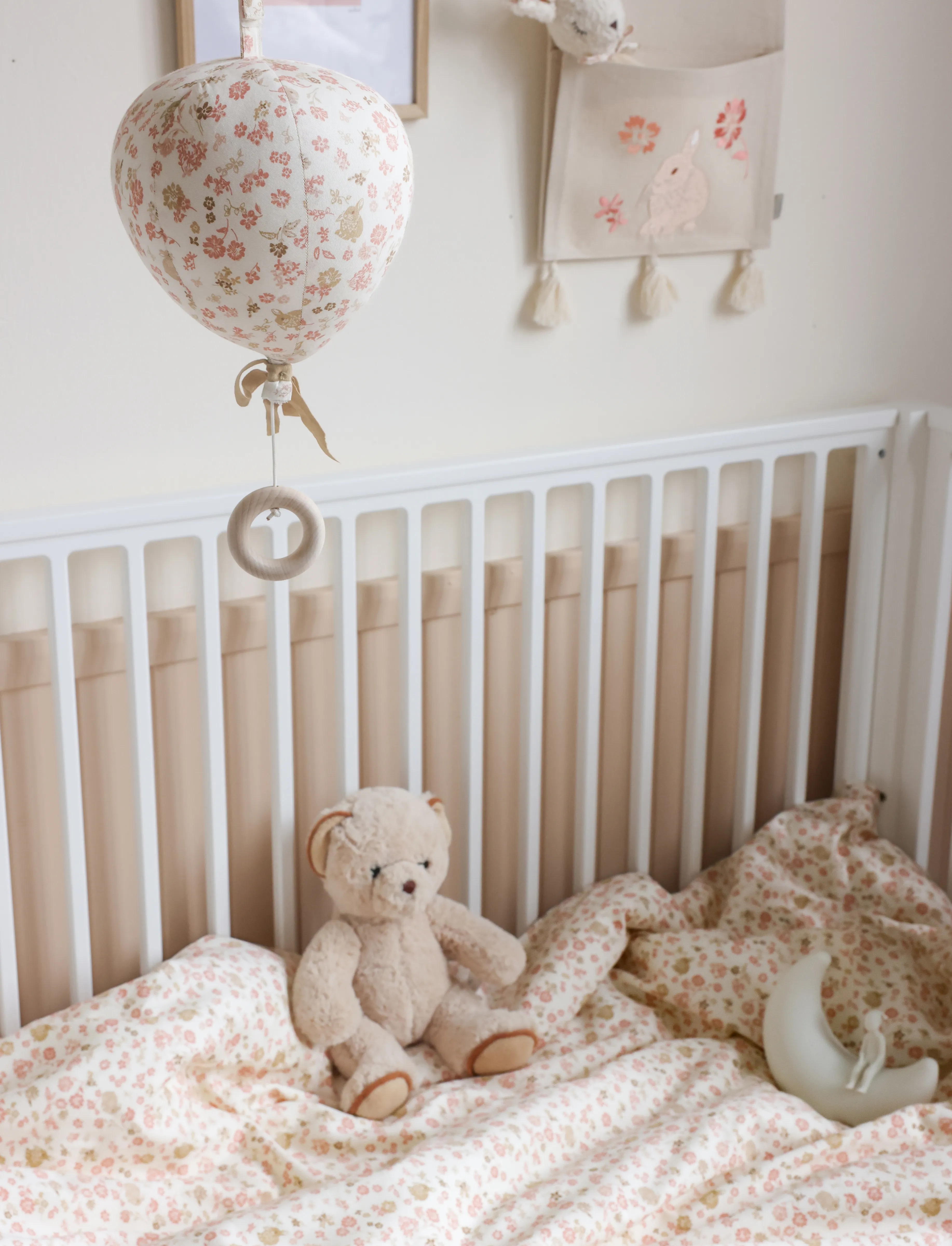 Cam Cam Copenhagen Music Mobile Balloon - Ocs - Augusta, One Size, Cream, Baby Legetøj > Musical Plush Legetøj, Børn