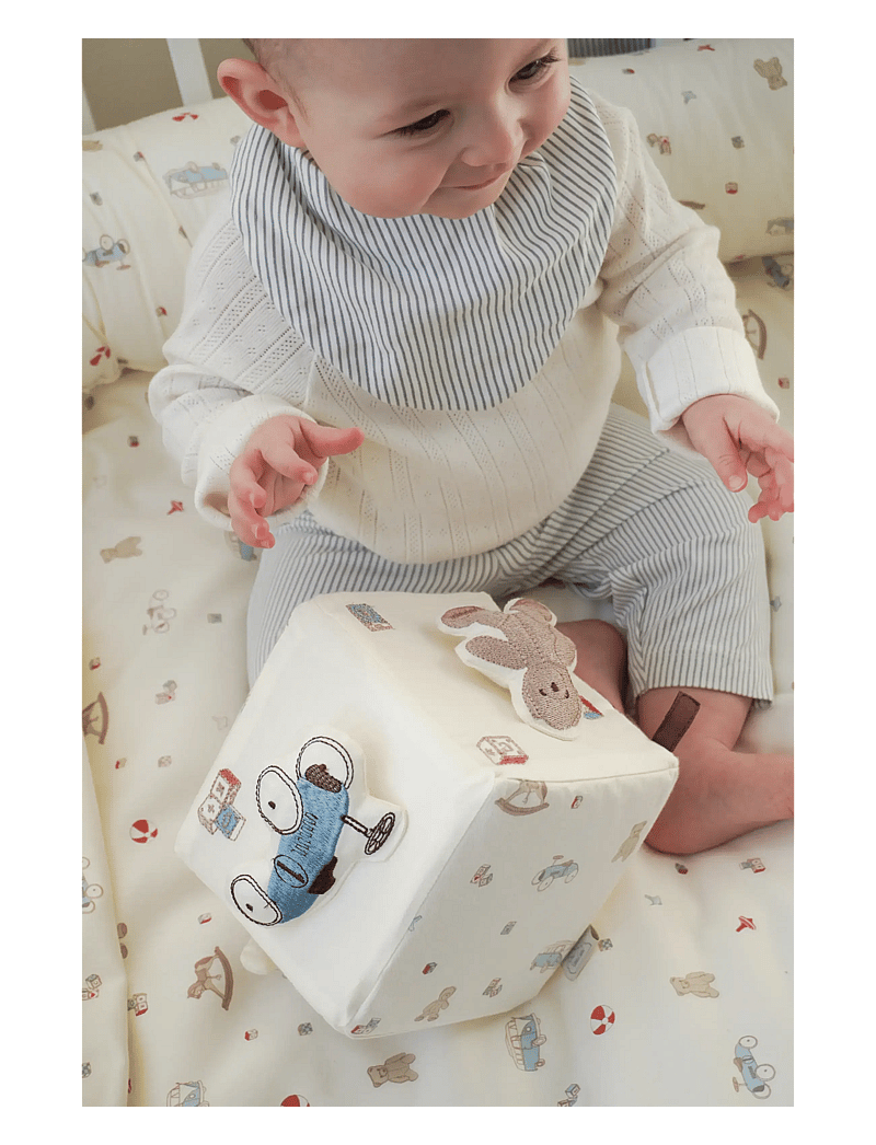 Cam Cam Copenhagen - Activity Cube - OCS Vintage Toys - interactive toys - vintage toys - 3