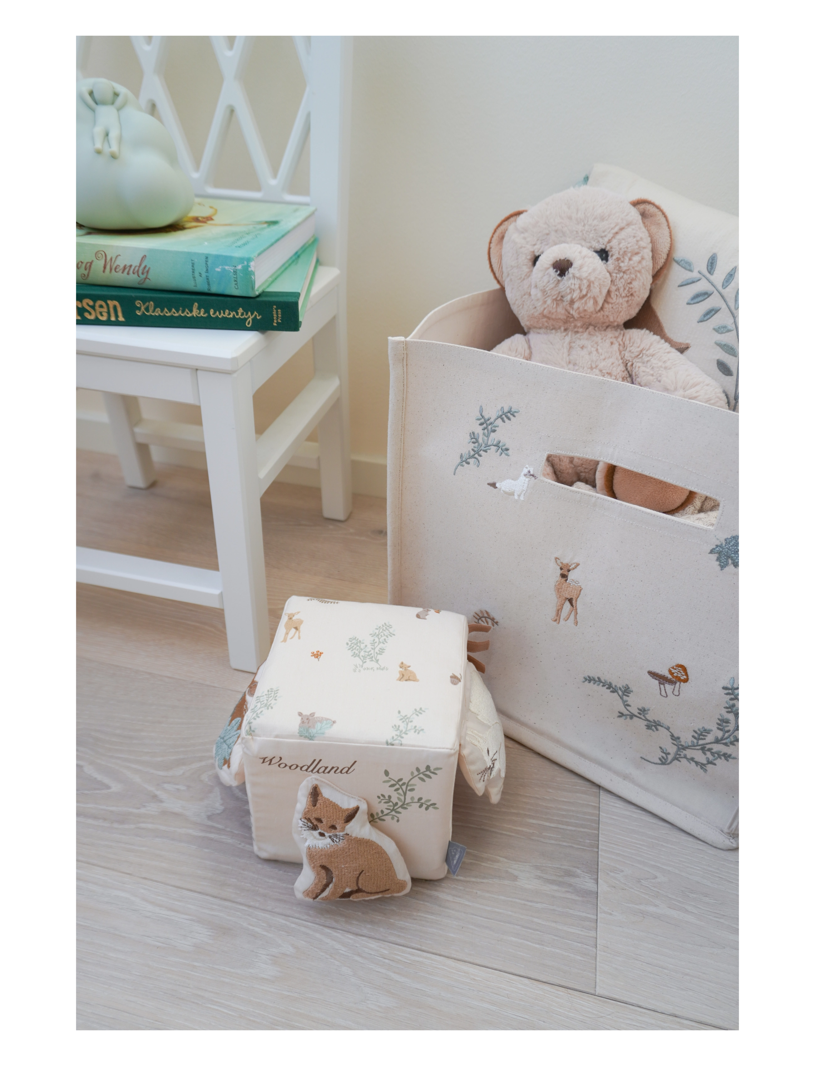 Cam Cam Copenhagen - Activity Cube - OCS Carousel - interaktives spielzeug - woodland - 3