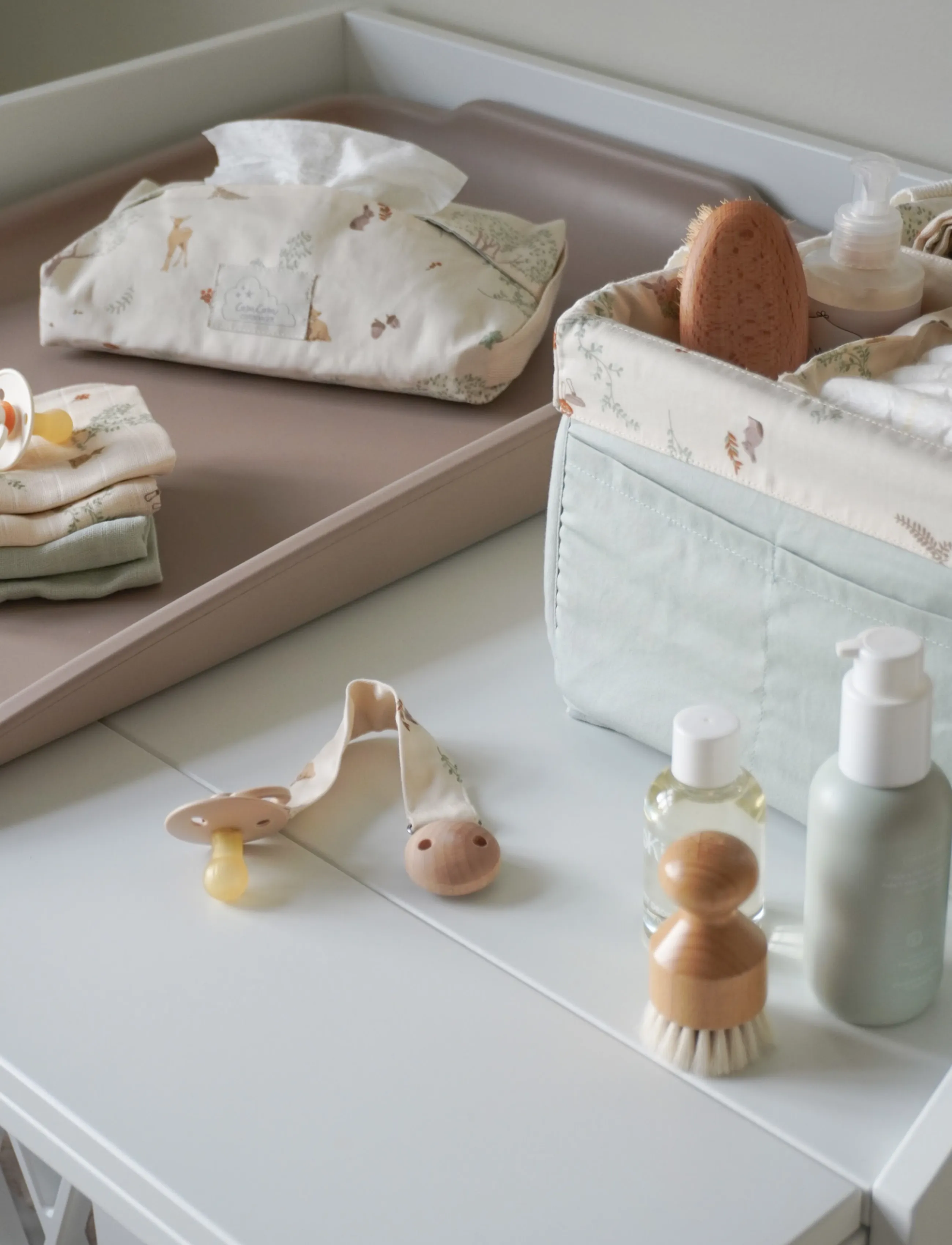 Cam Cam Copenhagen - Diaper Caddy - OCS - Bows - opbevaring til puslebord - woodland - 3