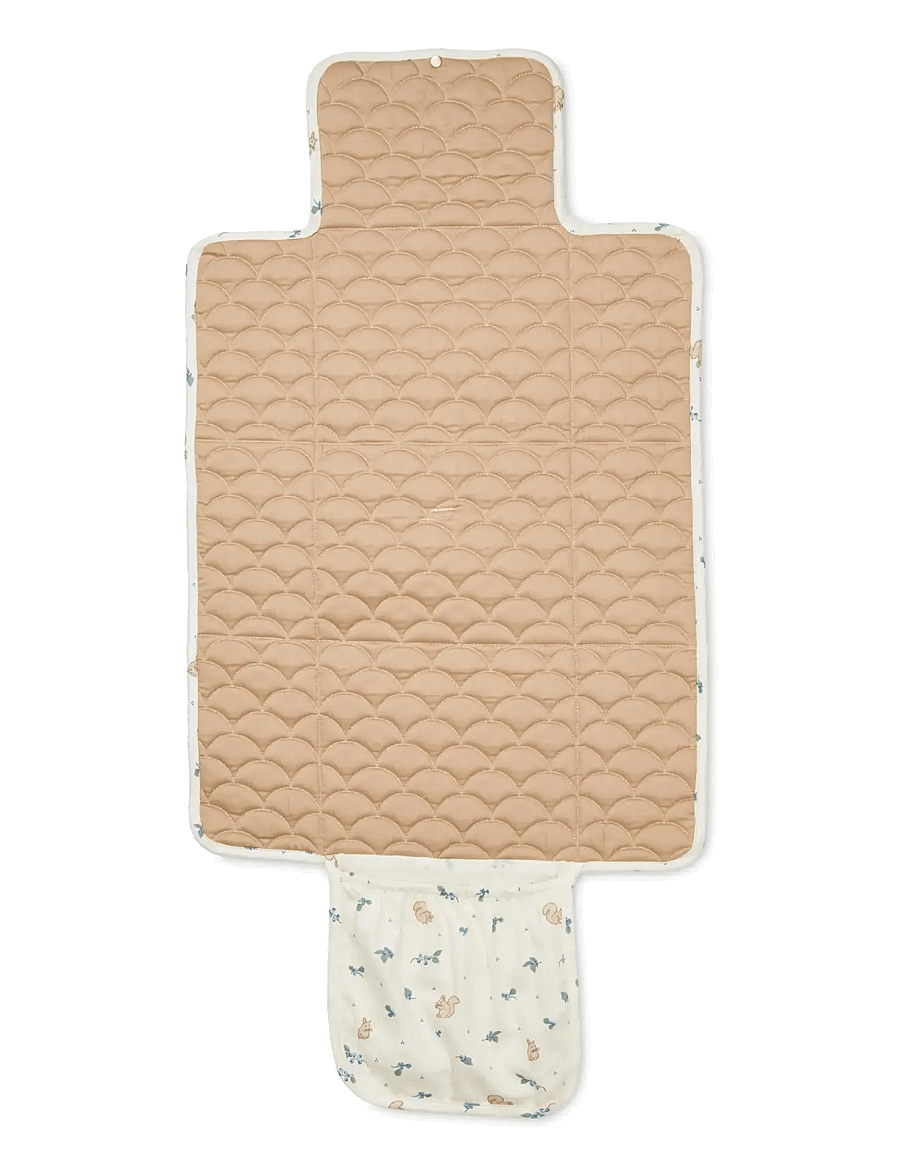 Cam Cam Copenhagen - Changing Mat, Quilted - skötbordsunderlägg - blueberries - 2