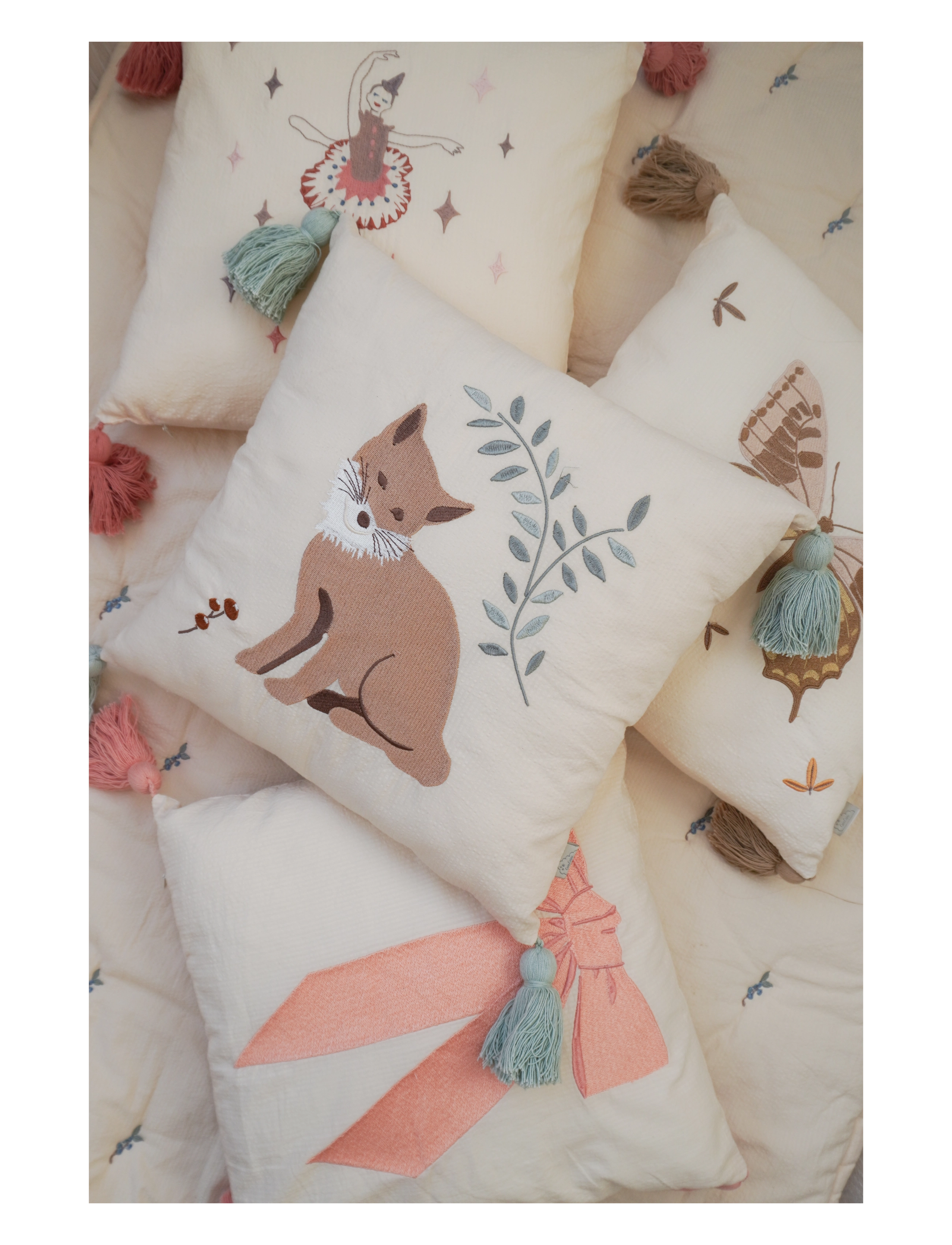 Cam Cam Copenhagen - Embroidered Cushion - OCS - Woodland - dekorative kissen - woodland - 1