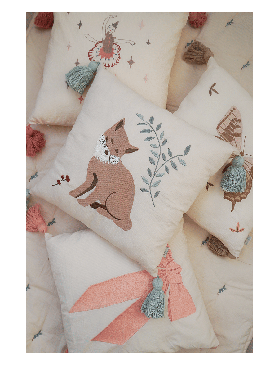 Cam Cam Copenhagen - Embroidered Cushion - OCS - Woodland - dekorative kissen - woodland - 1