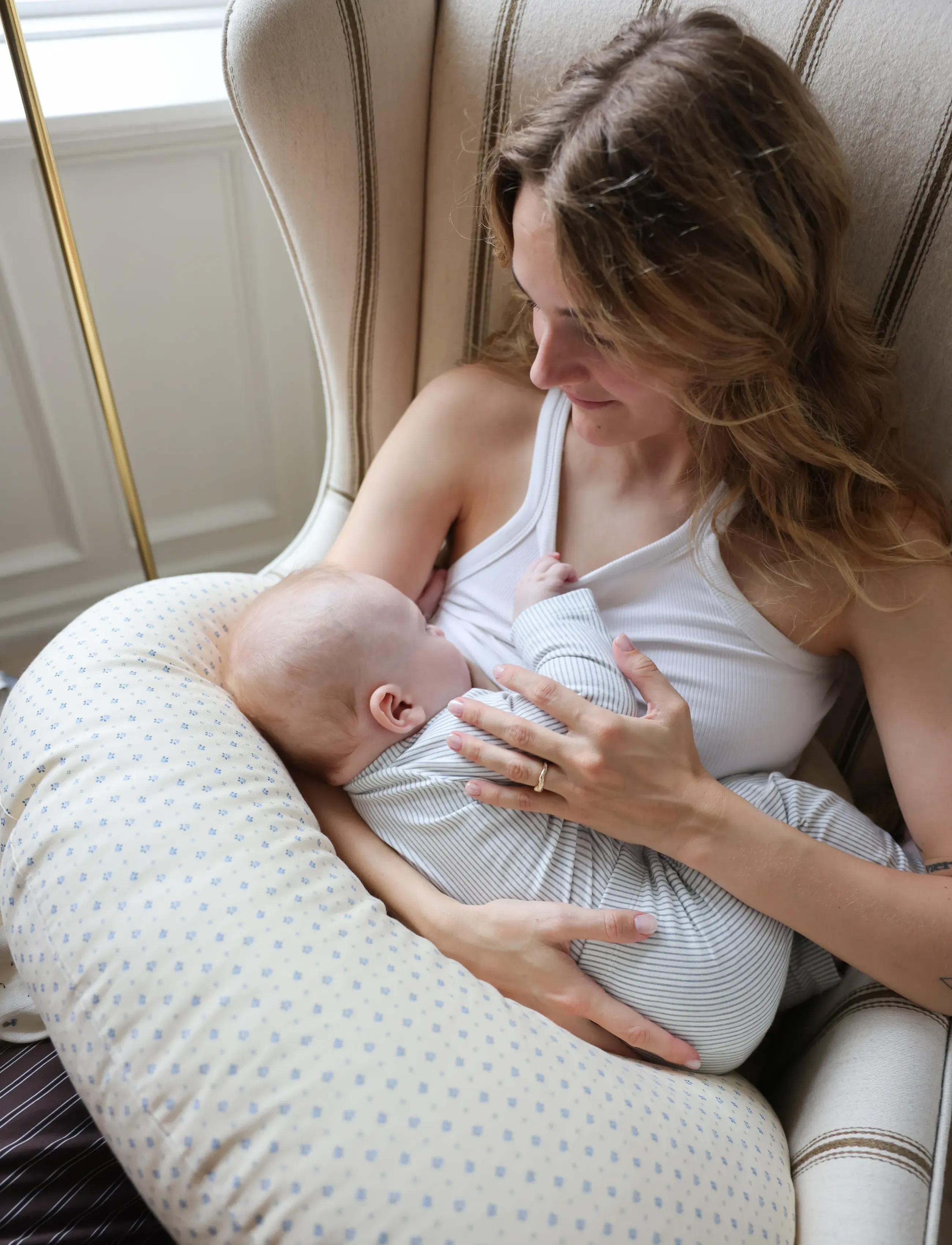 Cam Cam Copenhagen Nursing Pillow - OCS - Classic Stripes Rose - Cam Cam Copenhagen - CAPRI / cream