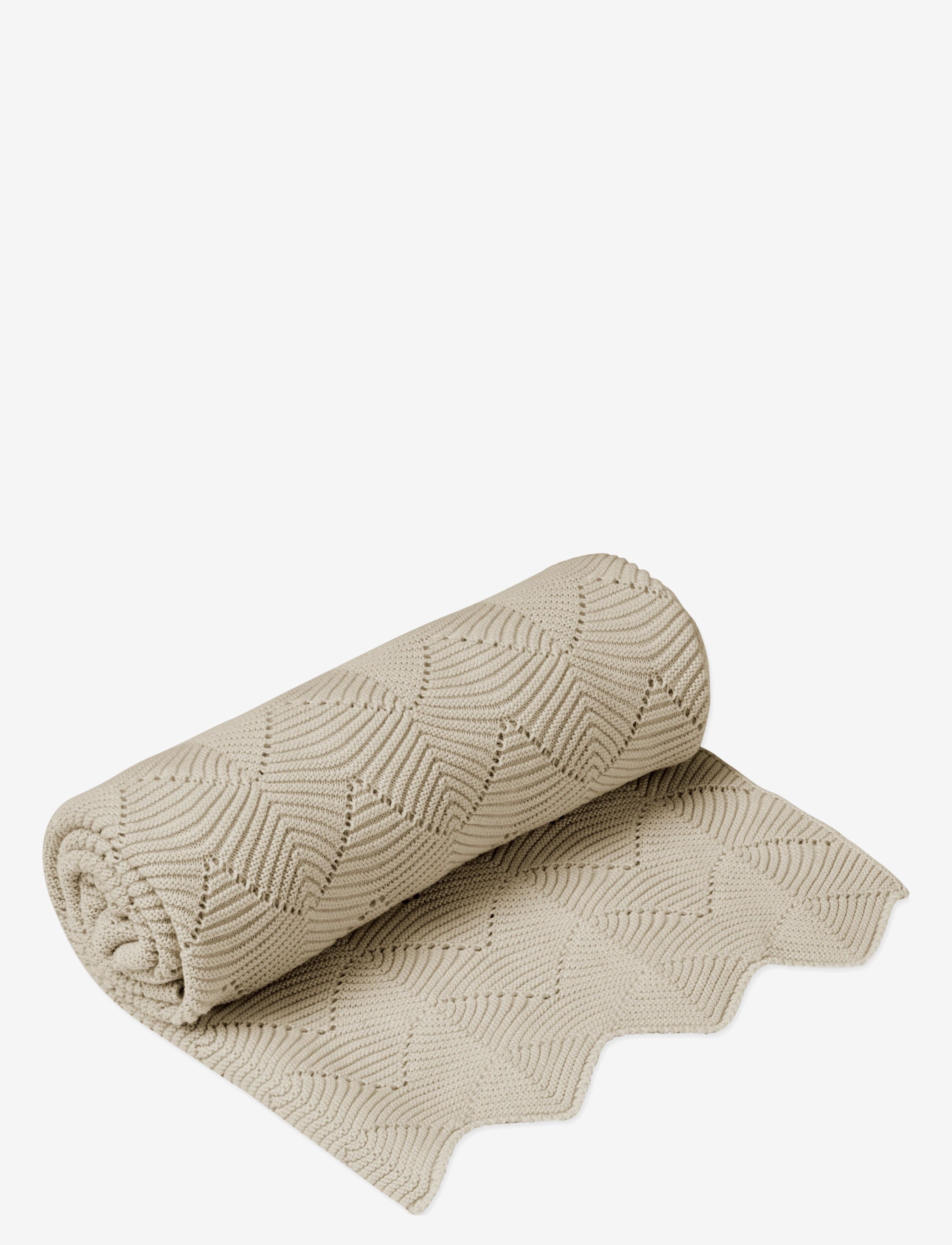 Cam Cam Copenhagen Scallop Knit Blanket - Beebitooted - ALMOND / beige