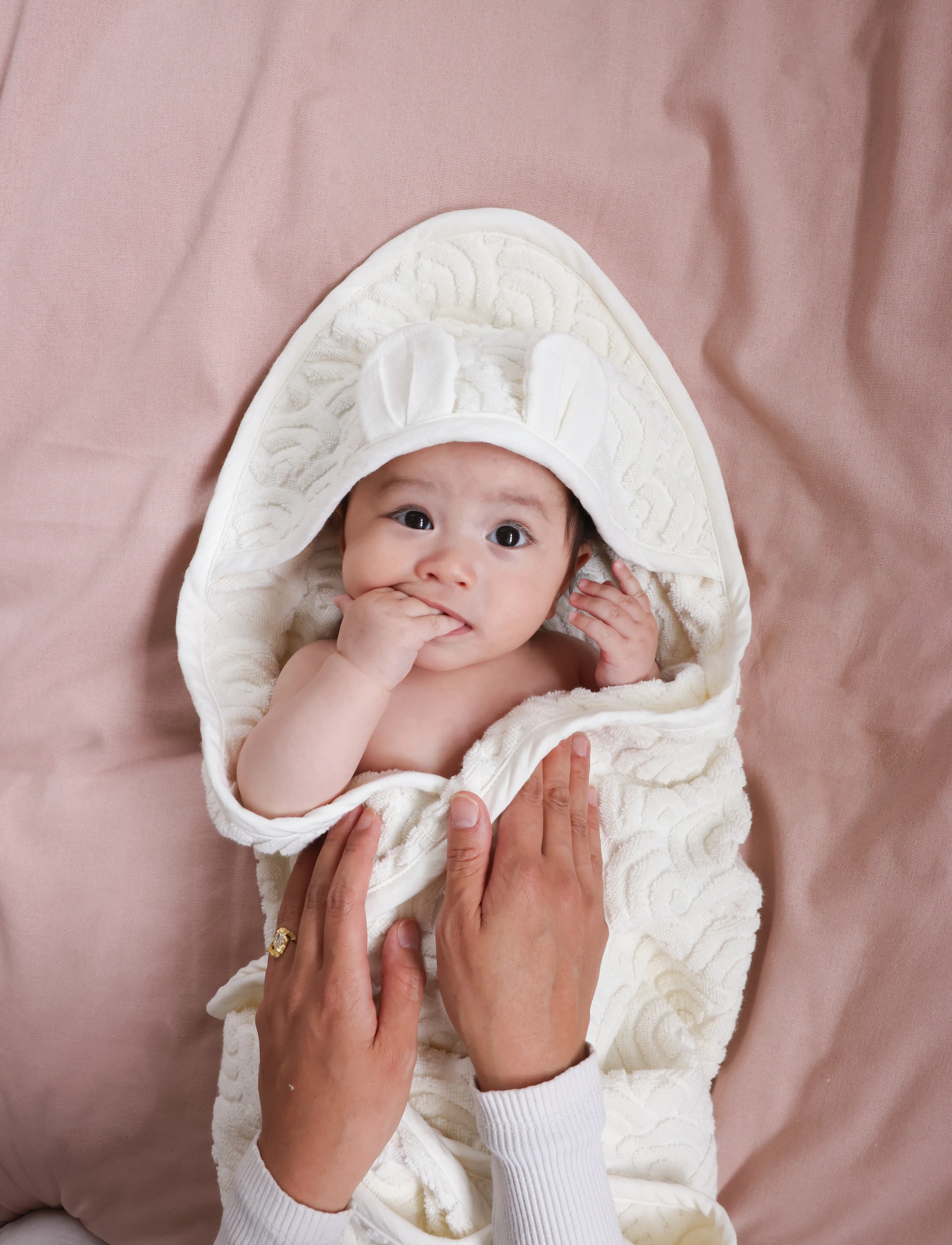 Cam Copenhagen Hooded Baby Towel W/ Ears Gots Almond, One Size, Towels & Cloths, Weiß - Towels, Kinder