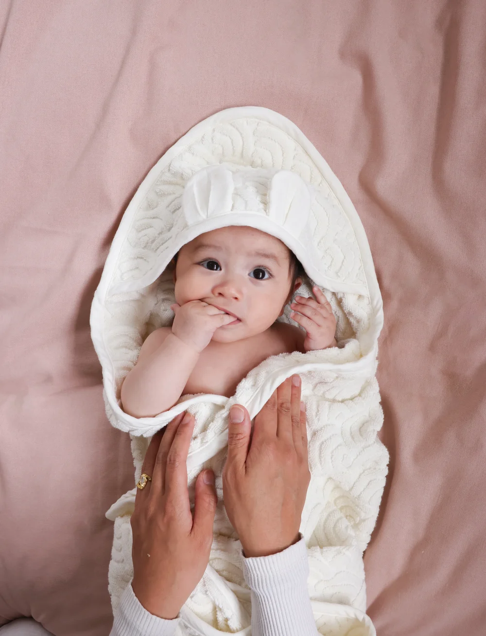 Cam Cam Copenhagen - Towel, Baby, hooded w/ ears - vanni aeg - off-white - 0