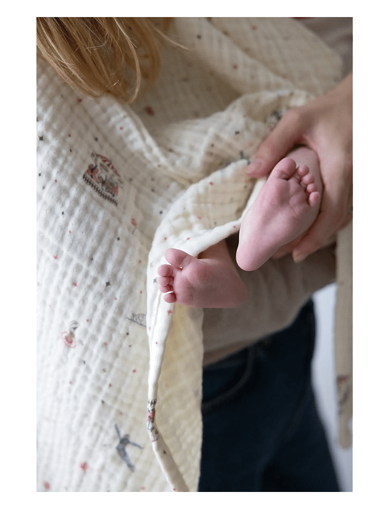 Cam Cam Copenhagen - Muslin Baby Blanket - GOTS - Vintage Toys - musselintæpper - carousel - 1