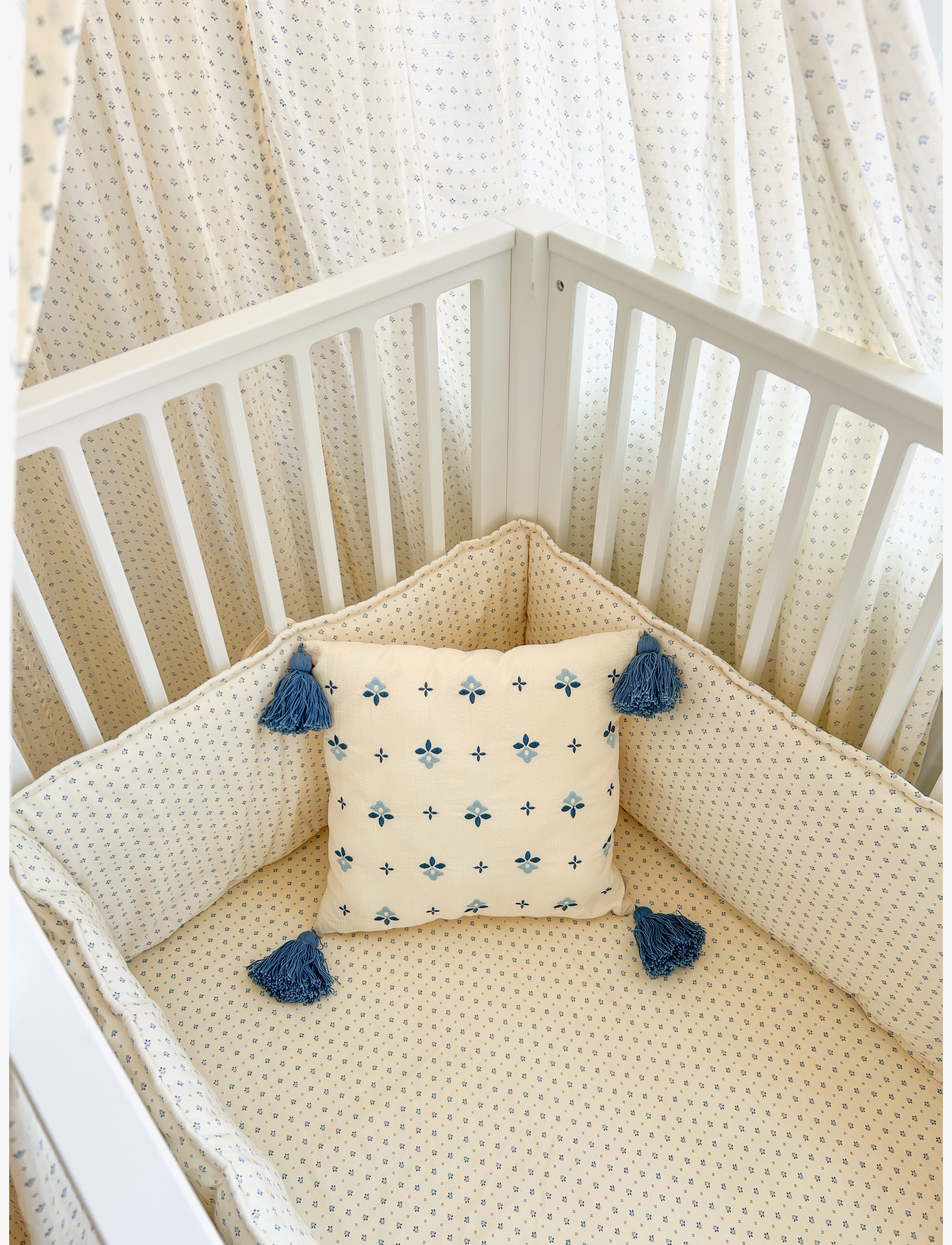 Cam Cam Copenhagen - Cot Bumper - OCS - Woodland - apmales bērnu gultiņai - capri - 1