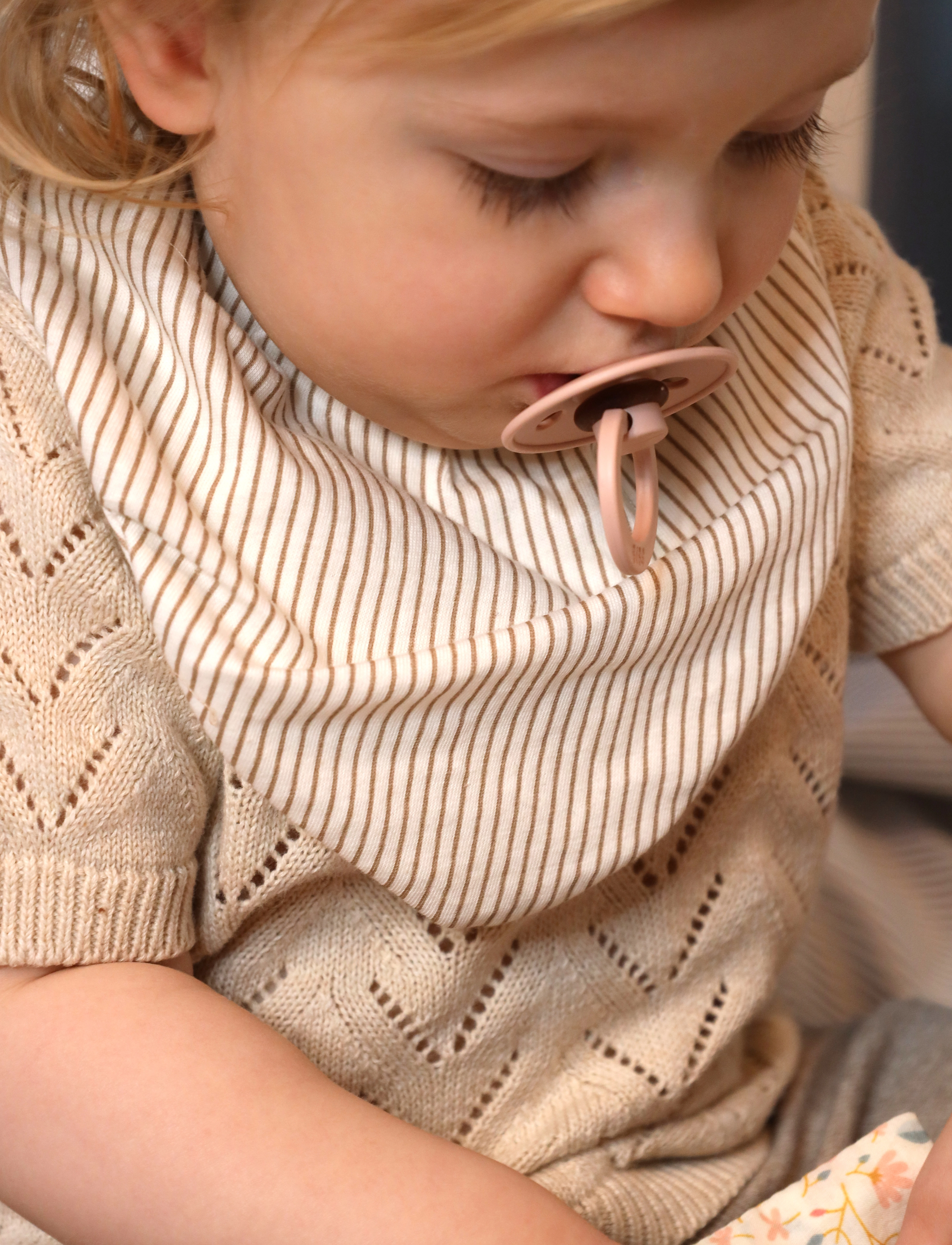 Cam Cam Copenhagen Bandana Bib, Jersey, 2-Pack - GOTS - Woodland - Hooldus - CLASSIC STRIPES CAMEL / cream