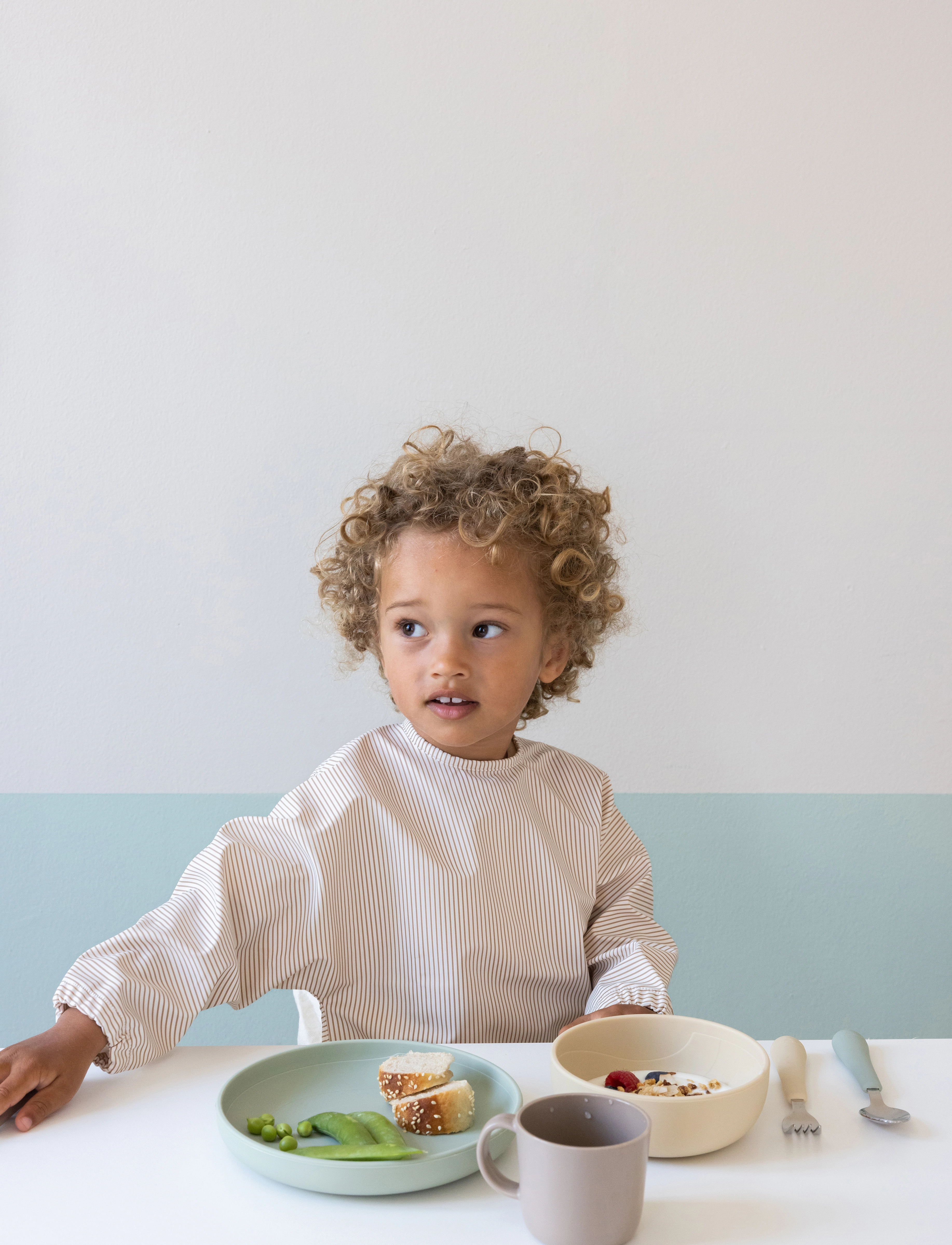 Cam Copenhagen Sleeved Bib Bows, One Size, Bibs, Grau - Long Sleeve Bib, Kinder