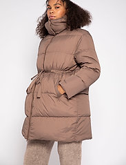 Camilla Pihl - Cloud Jacket - winter jackets - taupe - 3