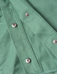 Cannari Concept - Washed Twill Crop Jacket - spring jackets - green spruce - 3