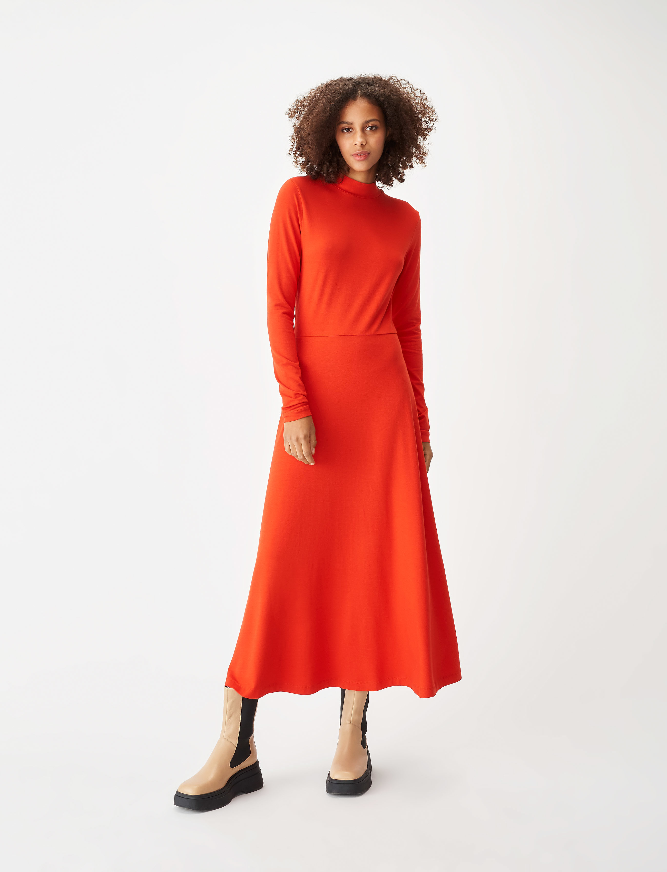 j dress Nikki