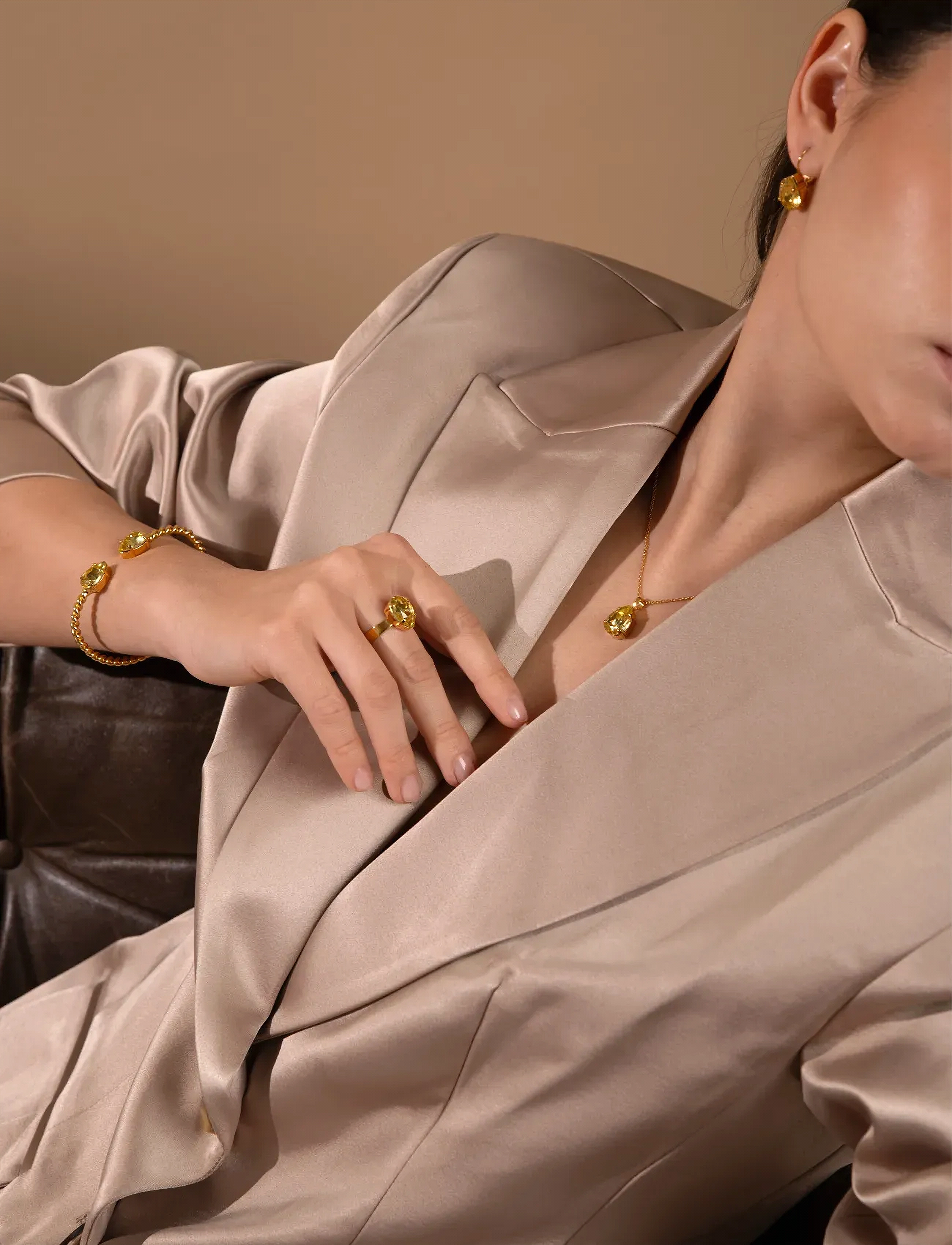 Caroline Svedbom Mini Drop Bracelet Gold, One Size 5, Gold, Armbånd > Armringe, Dame