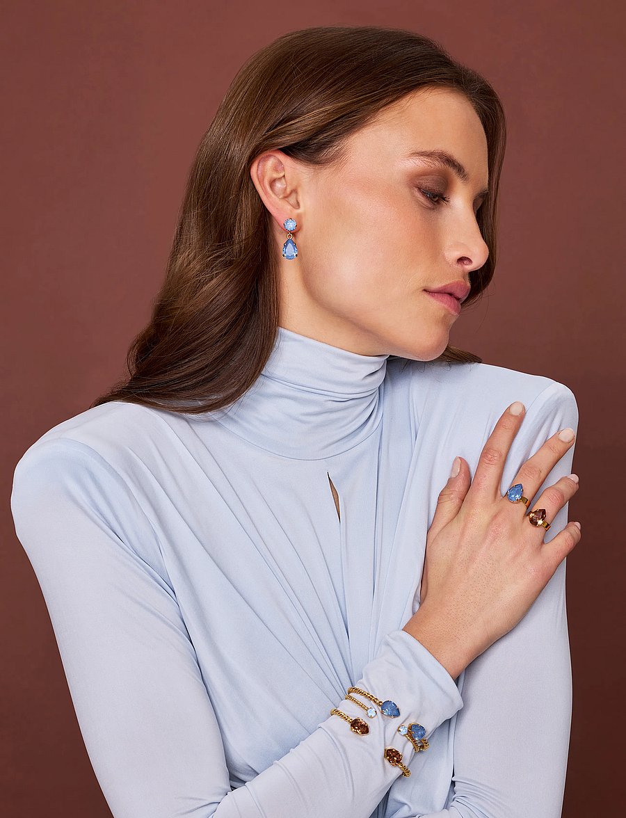 Caroline Svedbom - MINI DROP BRACELET GOLD - armringe - rec light smoked topaz - 0