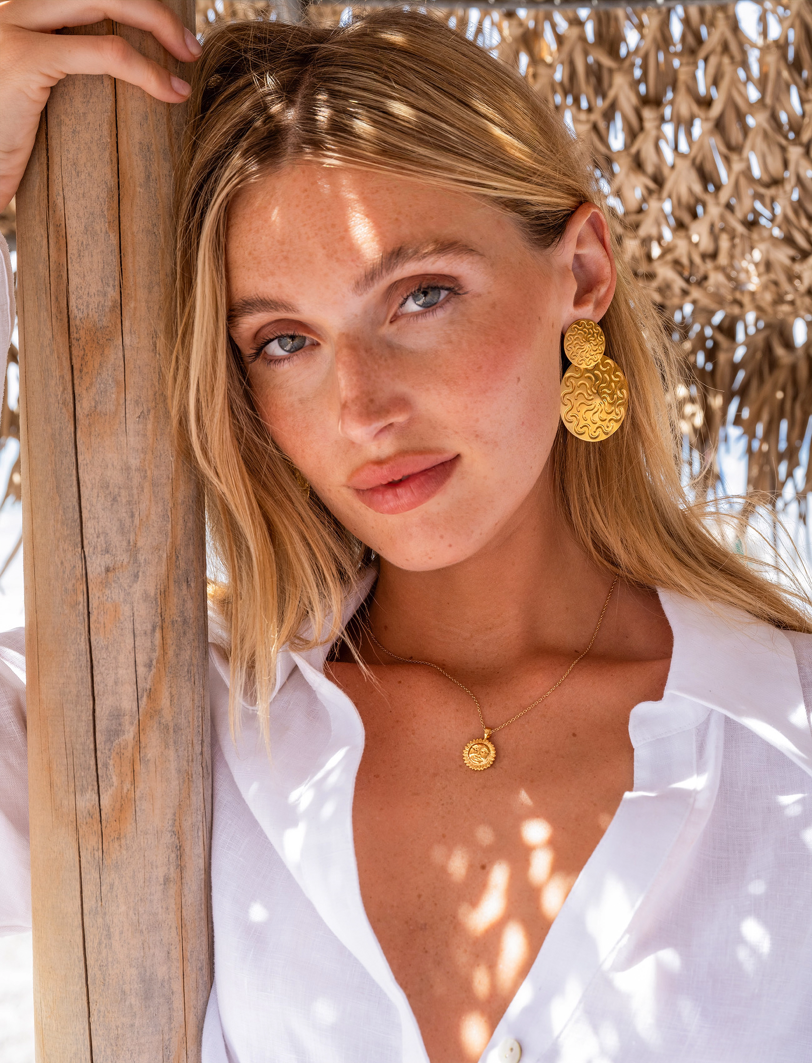 Caroline Svedbom Amaya Earrings Gold, One Size, Gold, Earrings > Statement Earrings, Dame