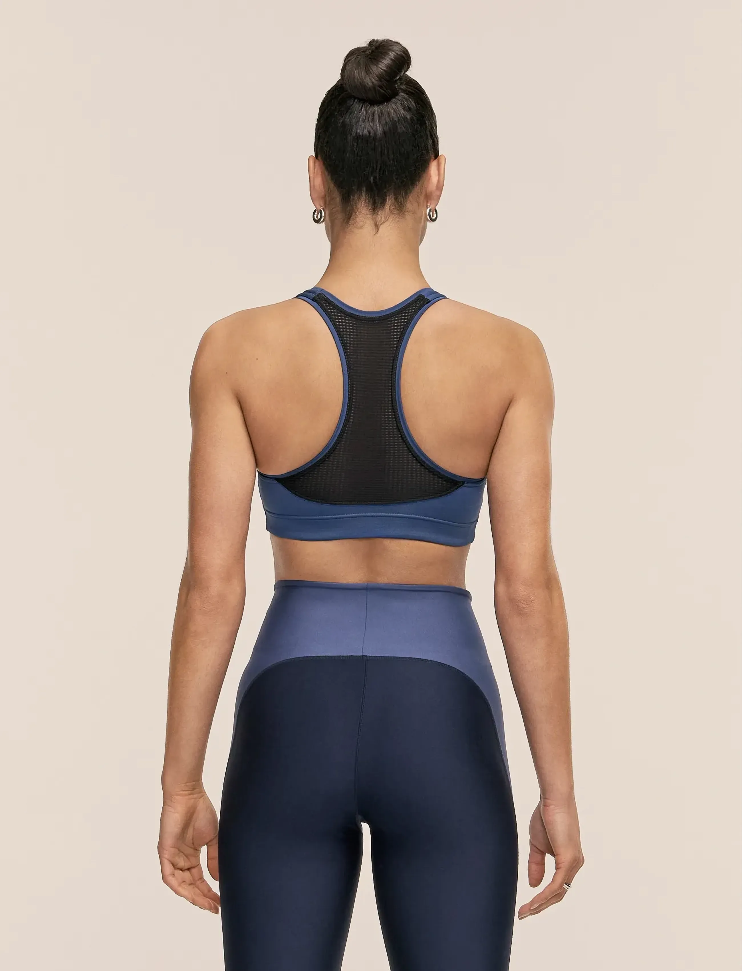 Casall - Iconic Sports Bra - high support - blue shadow - 2