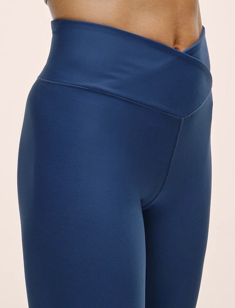 Casall - Overlap High Waist Tights - trainingstights - true blue - 4