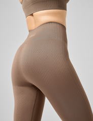 Casall - Seamless Graphical Rib High Waist Tights - seamless tights - taupe brown - 4