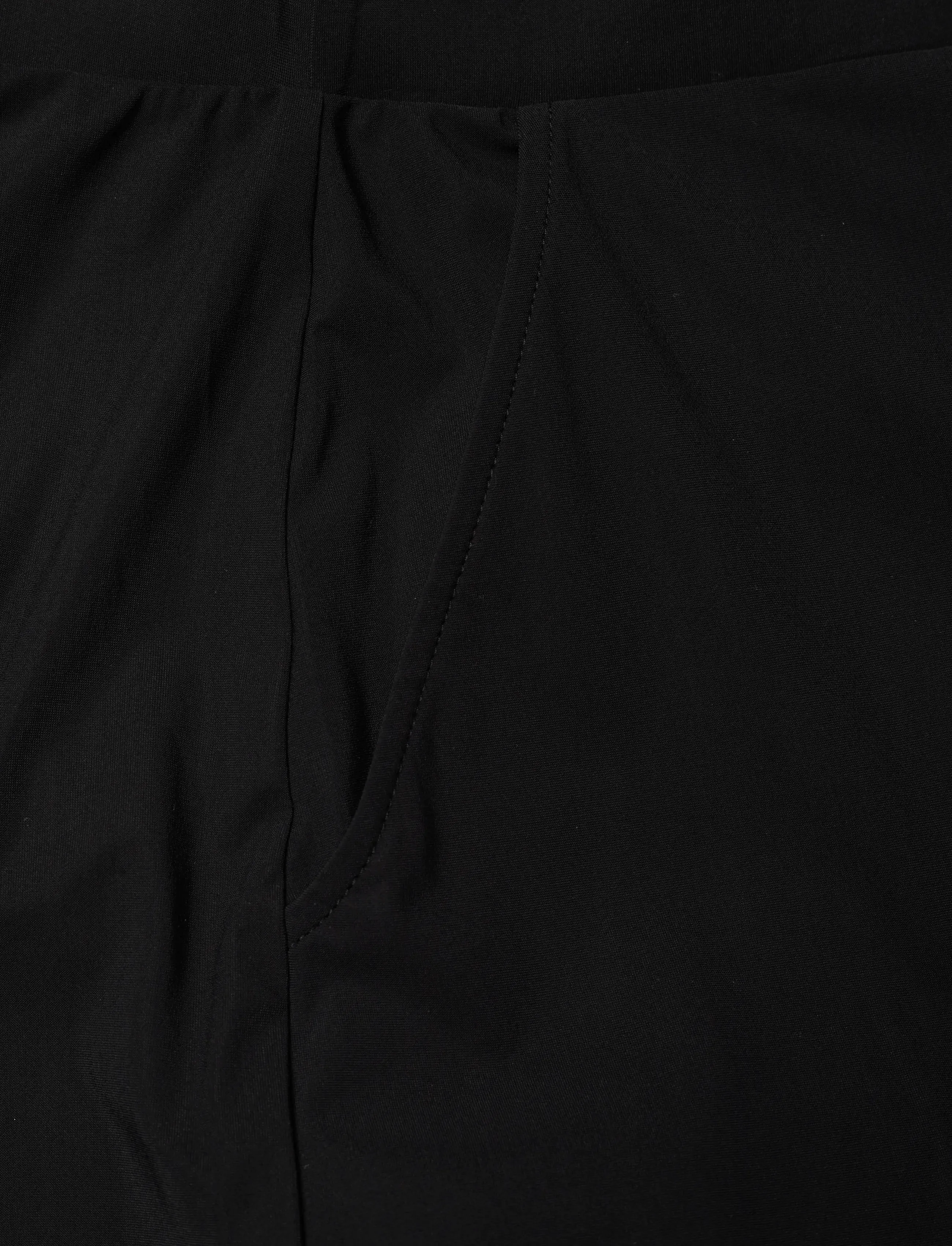 Casall - Weekend Jumpsuit Racerback - pükskostüümid ja bodid - black - 3