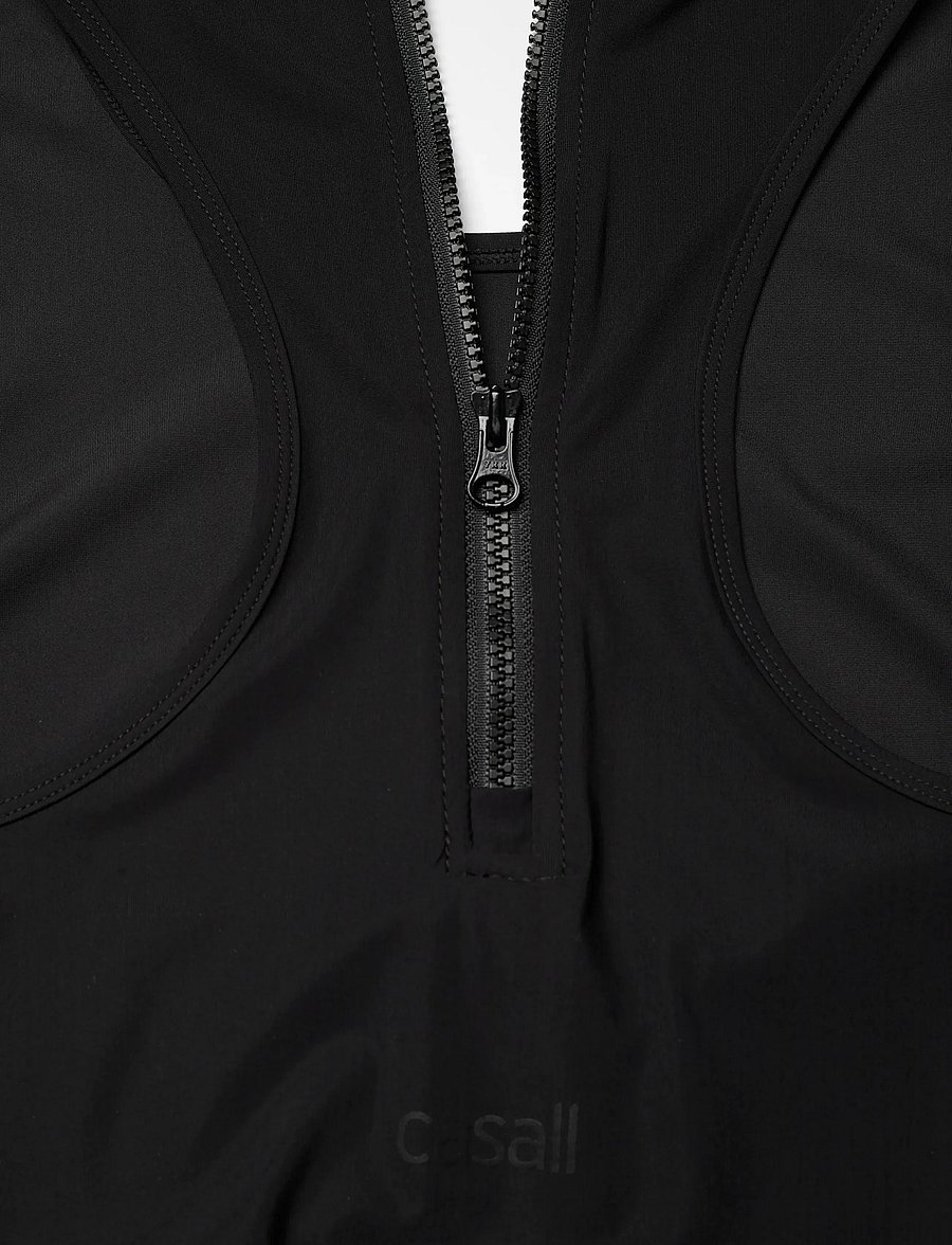 Casall - Weekend Jumpsuit Racerback - pükskostüümid ja bodid - black - 4