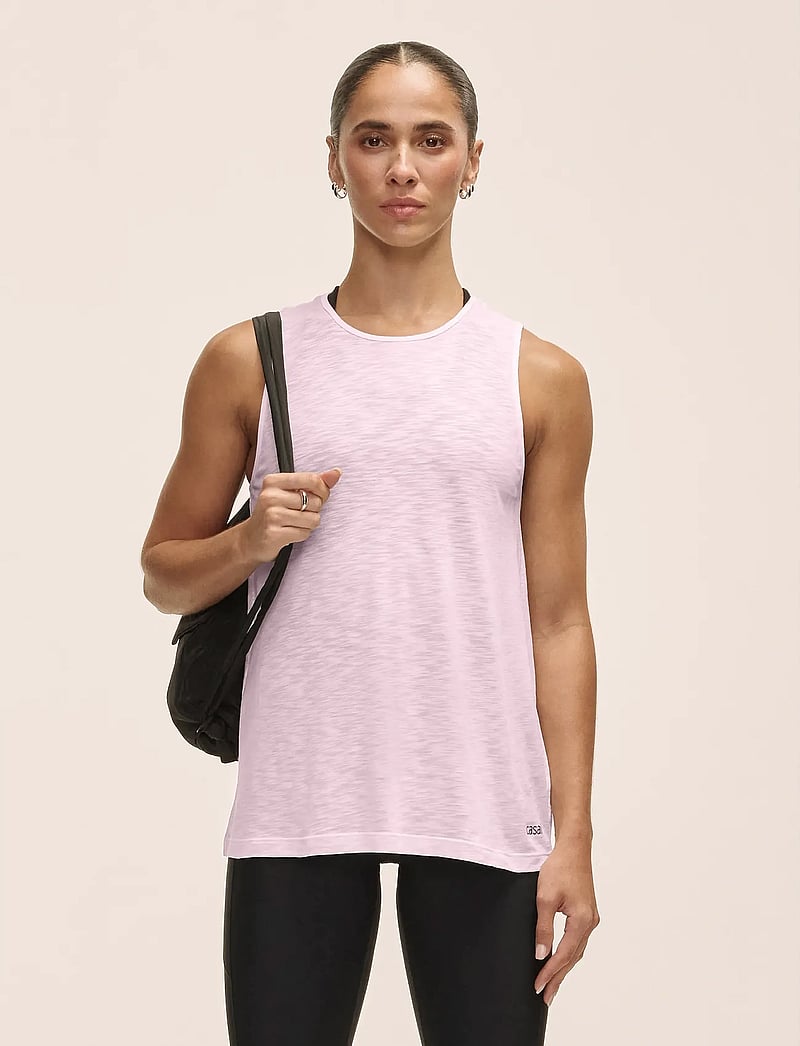 Casall - Soft Texture Tank - tank tops - lush pink - 2