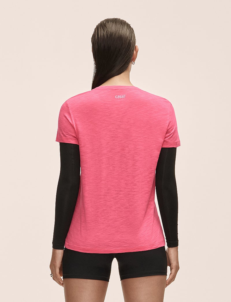 Casall - Soft Texture Tee - t-shirts - ruby blush - 3