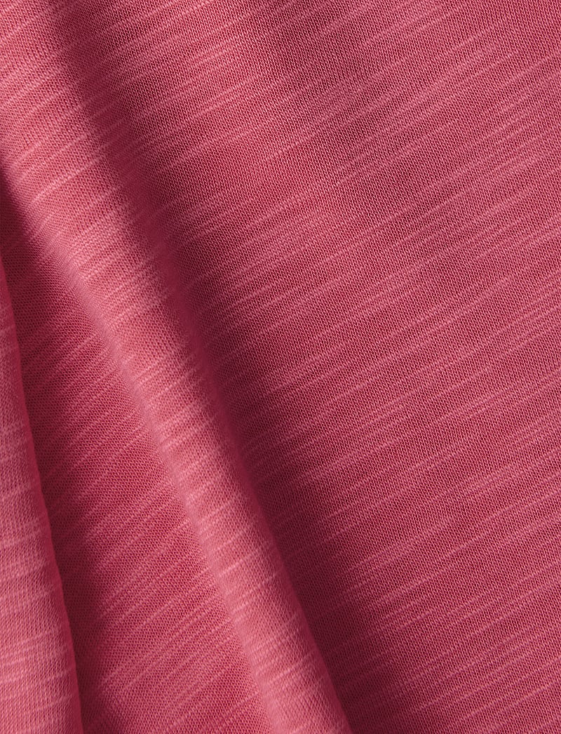 Casall - Soft Texture Tee - t-shirts - ruby blush - 5