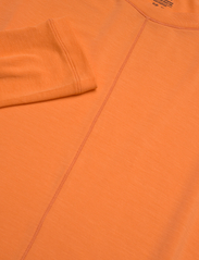 Casall - Delight Crew Neck Long Sleeve - t-shirts & tops - juicy orange - 5