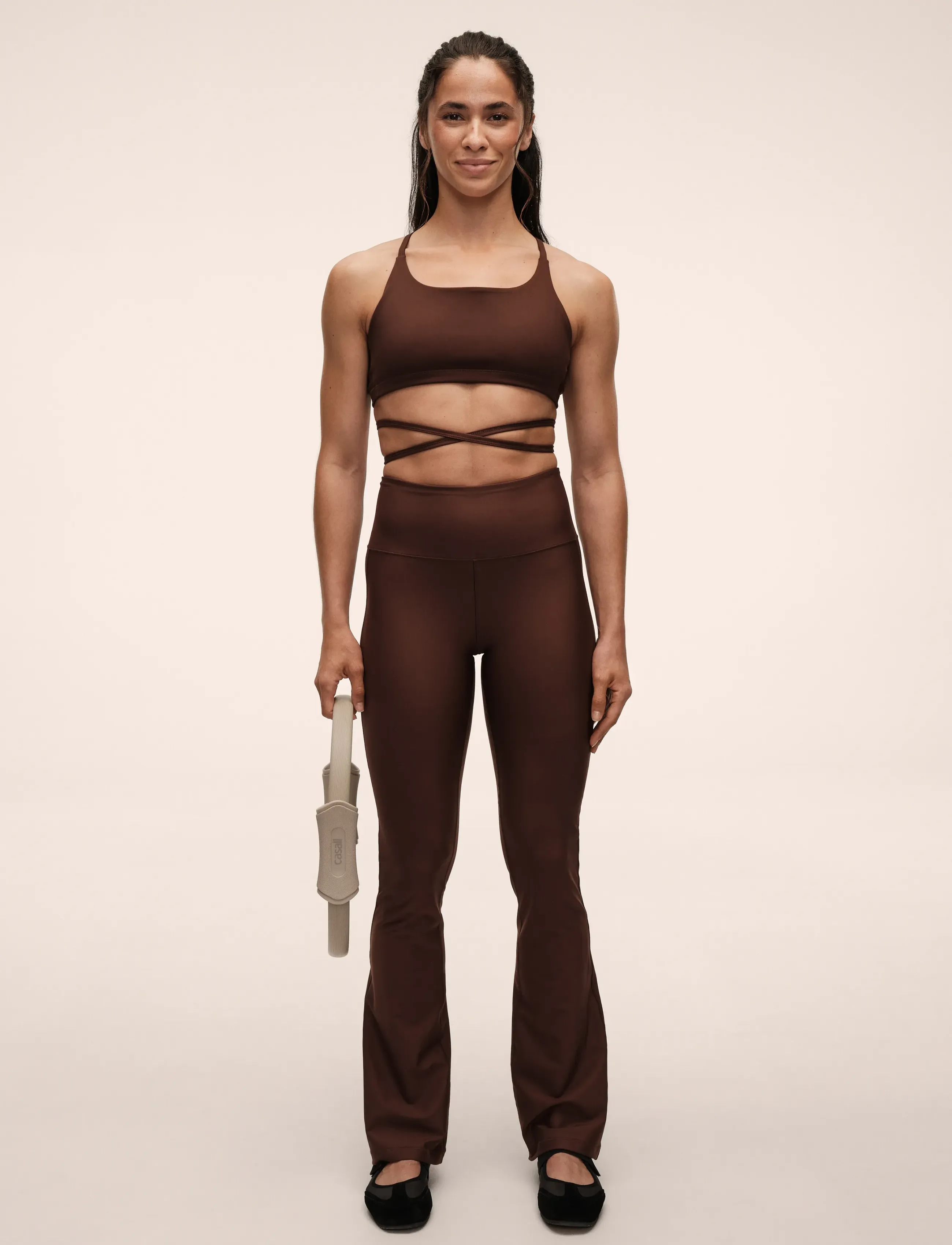 Casall - Flare High Waist Pant - volle länge - dark brown - 3