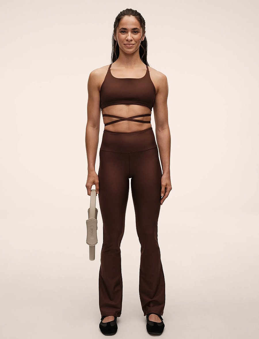 Casall - Flare High Waist Pant - visas ilgis - dark brown - 3