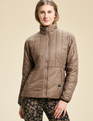 Casall - Lightweight Padded Jacket - down- & padded jackets - taupe brown - 2