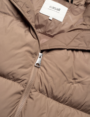 Casall - Hero Puffer Jacket - dun- & vadderade jackor - taupe brown - 6