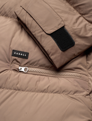 Casall - Hero Puffer Jacket - dun- & vadderade jackor - taupe brown - 7