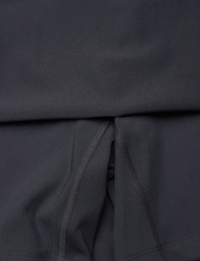Casall - Court Slit Skirt - nederdele - black - 2