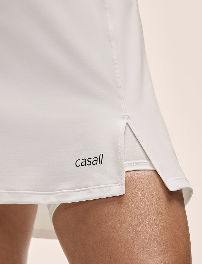 Casall - Court Slit Skirt - kleidid ja seelikud - white - 4
