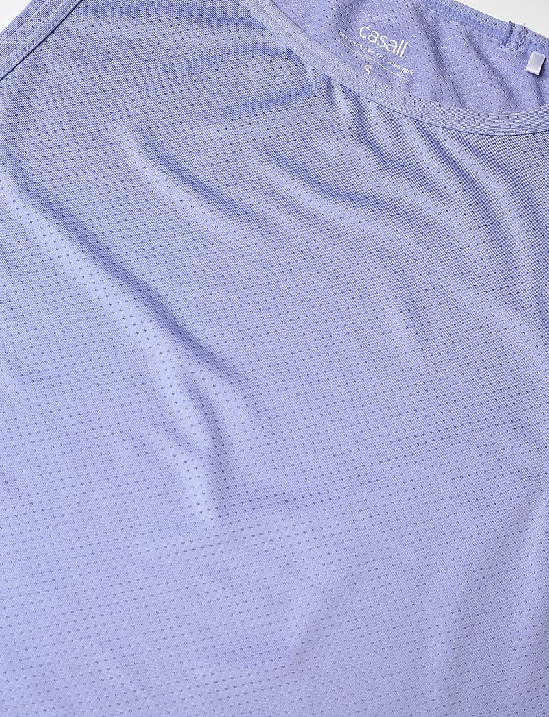 Casall - Laser Mesh Crop Top - crop tops - blueberry mist - 5