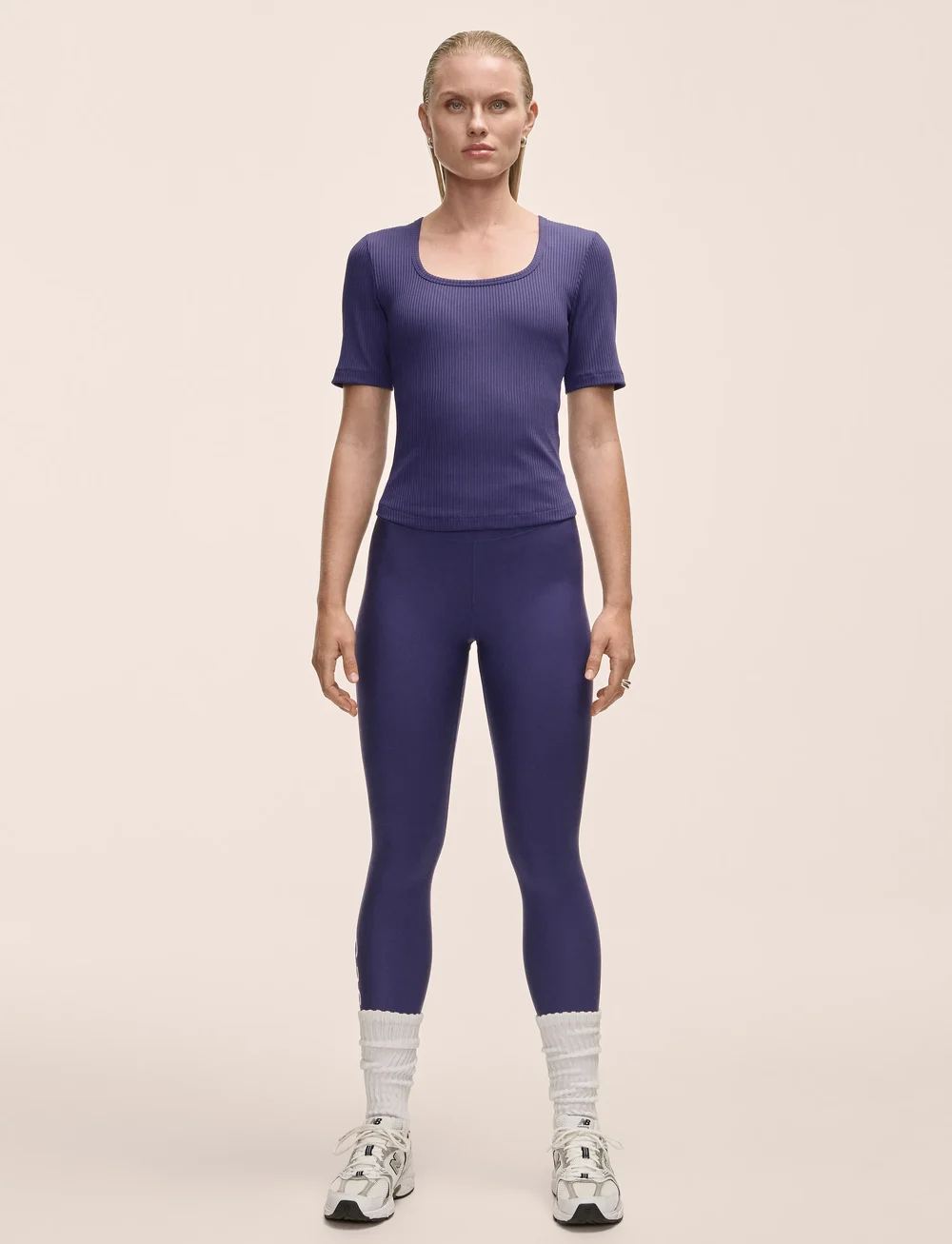 Casall - Scoop Rib Tee - t-shirts - purple eclipse - 4