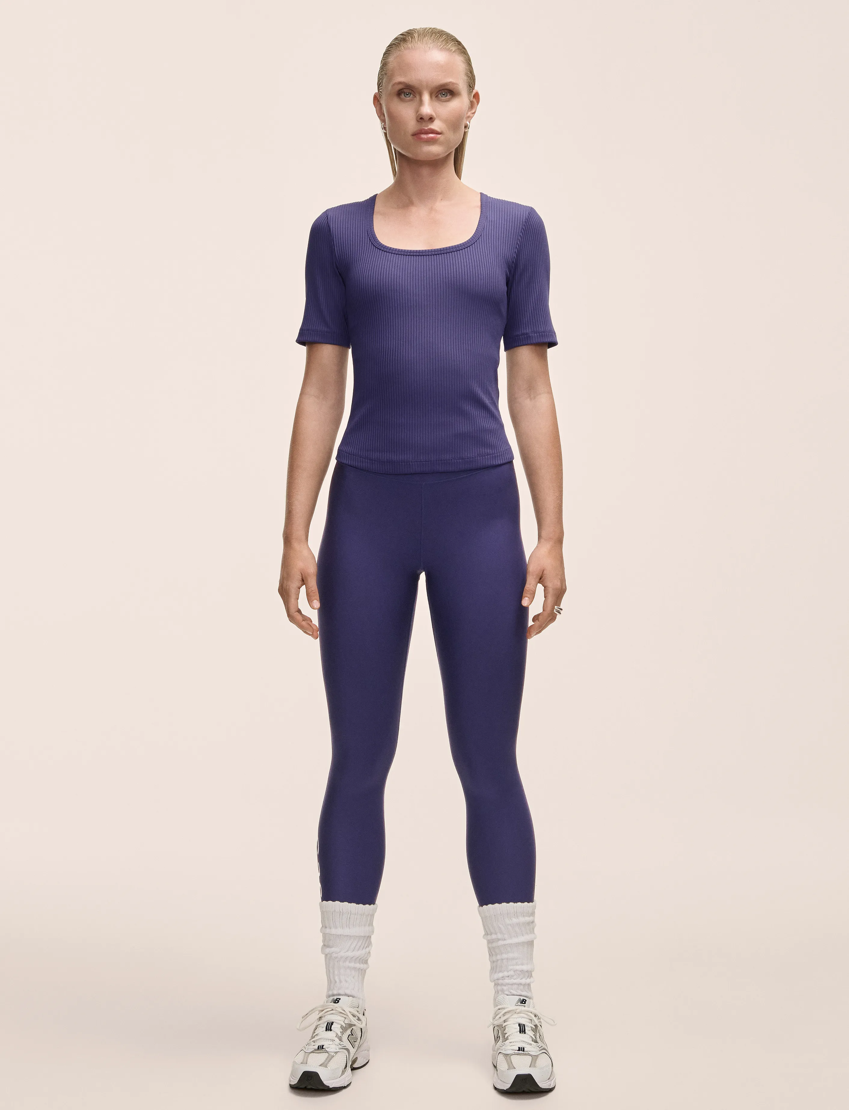 Casall - Scoop Rib Tee - t-shirts - purple eclipse - 4