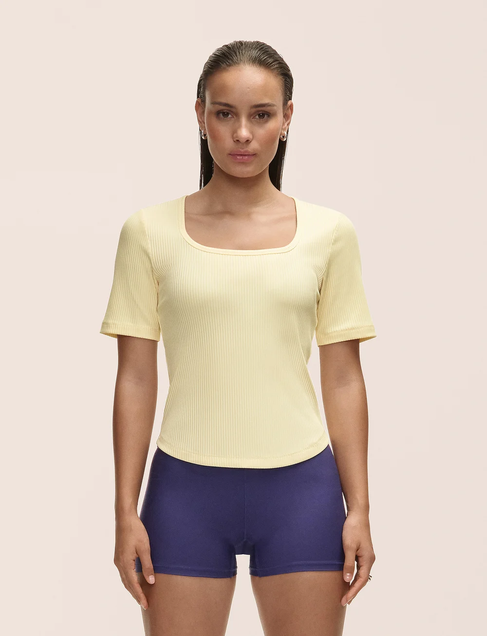 Casall - Scoop Rib Tee - t-shirts - yellow steam - 0